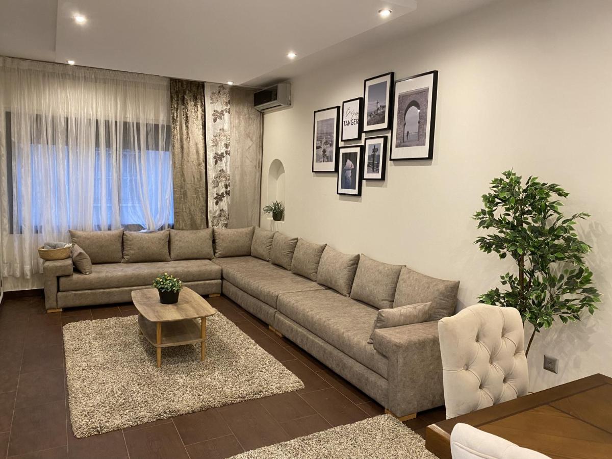 Appartement Moderne Et Spacieux Au Coeur De Tanger Buitenkant foto